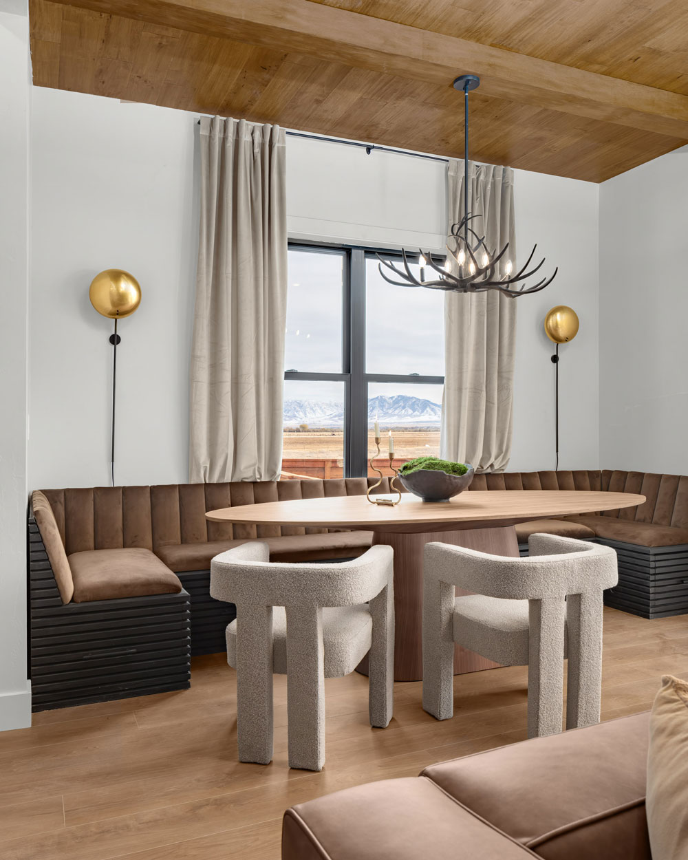 Brosh Island Chandelier