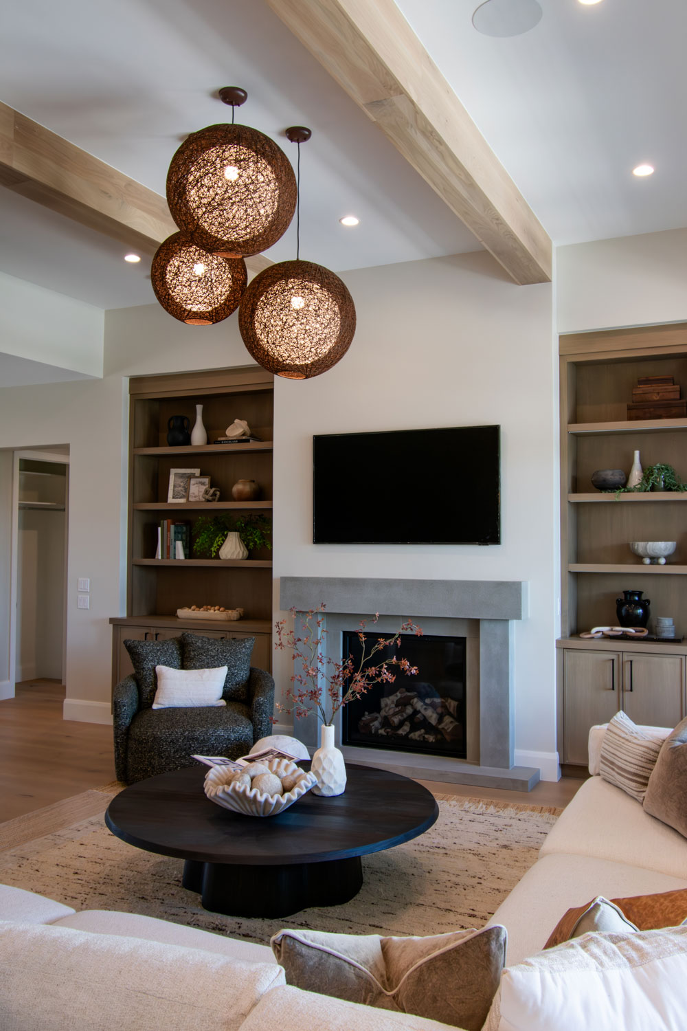 Bali-Outdoor Pendant