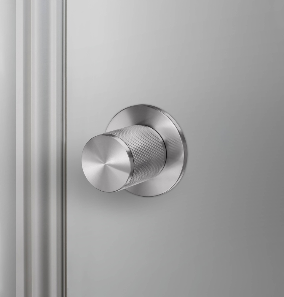 DOOR KNOB SET / PASSAGE / LINEAR / STEEL