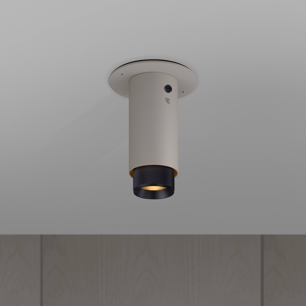 EXHAUST SURFACE / CROSS / STONE / BLACK