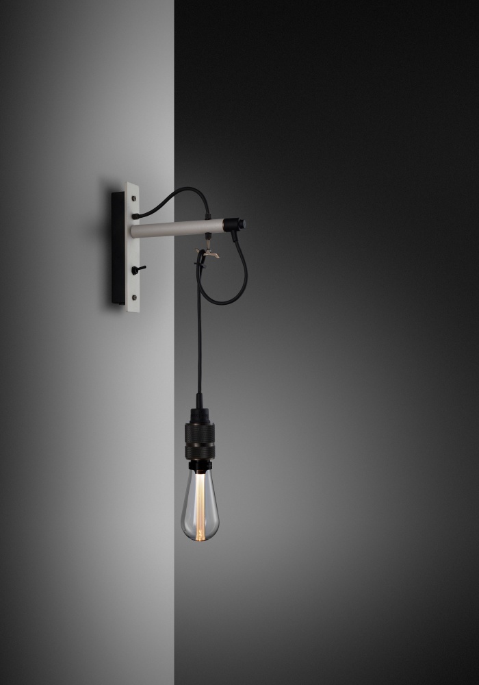 HOOKED WALL / CROSS / NUDE / STONE / SMOKED BRONZE