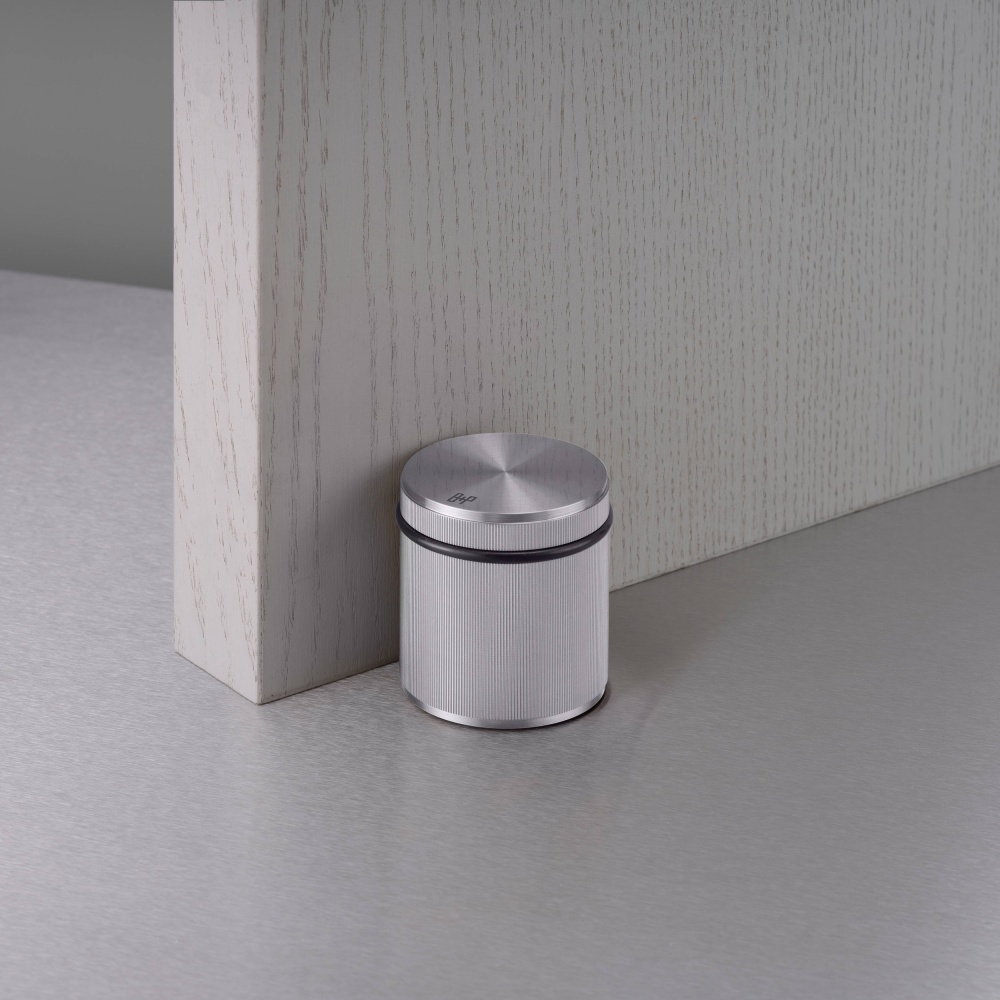 DOOR STOP / FREESTANDING / LINEAR / STEEL