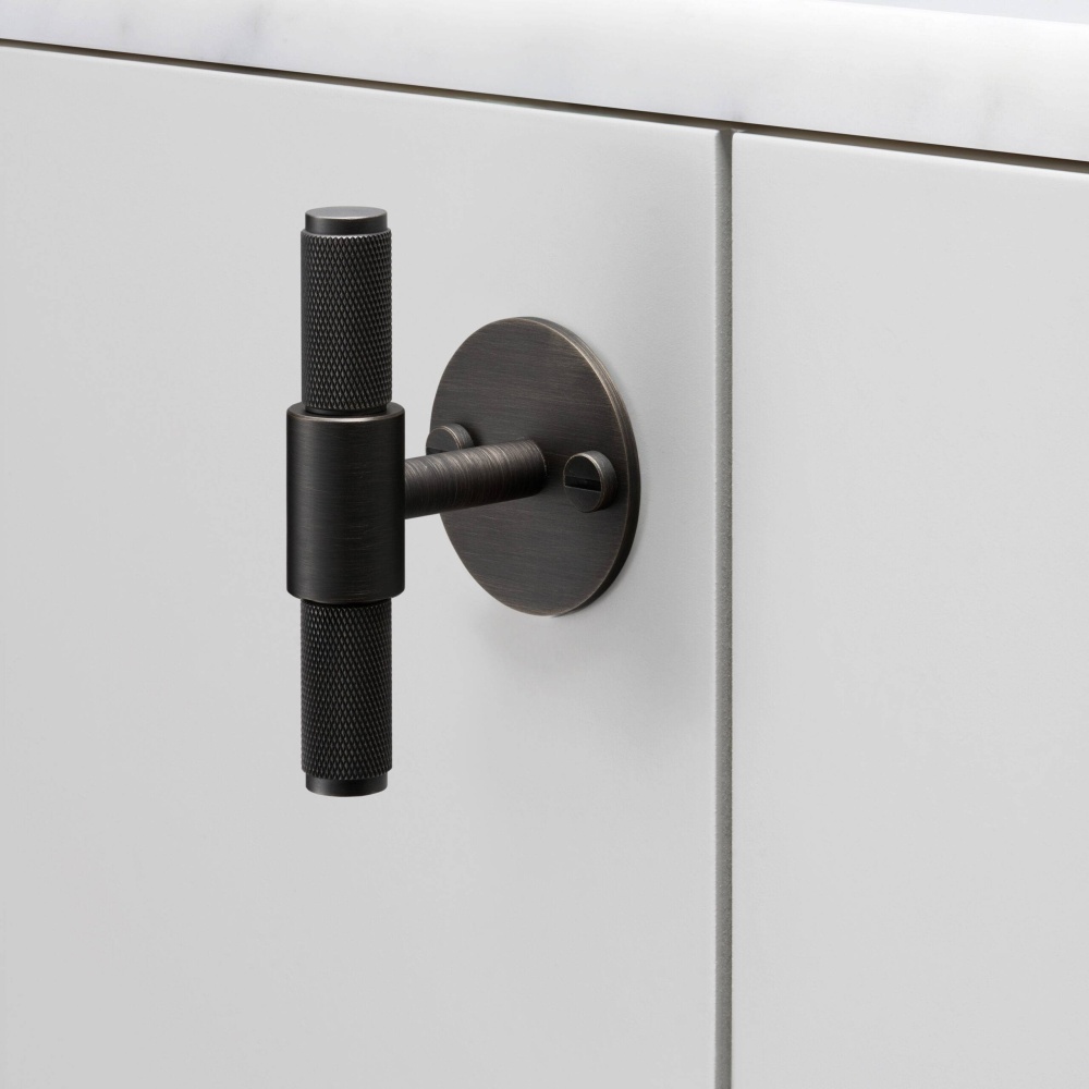 T-BAR / PLATE / CROSS / SMOKED BRONZE