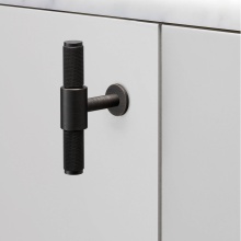 Buster and Punch UTB-094588 - T-BAR / CROSS / SMOKED BRONZE