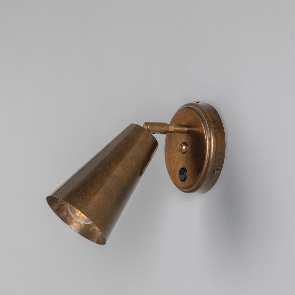 Cashel Wall Light | Antique Brass