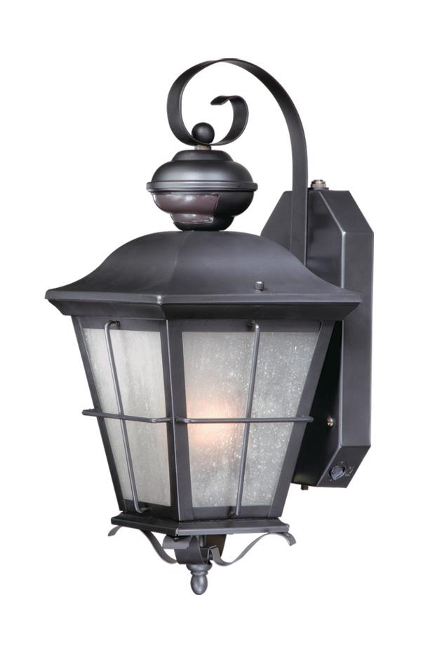New Haven Dualux® 7" Outdoor Wall Light